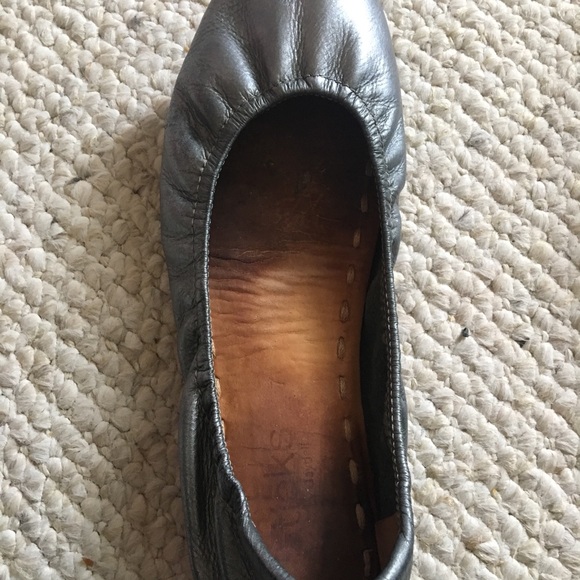 Metallic Pewter Tieks Ballet Flats Well Loved VUC - Picture 7 of 8